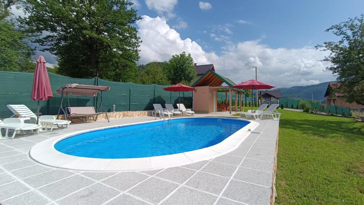 Villa Green Oasis With Pool Sarajevo Exterior photo