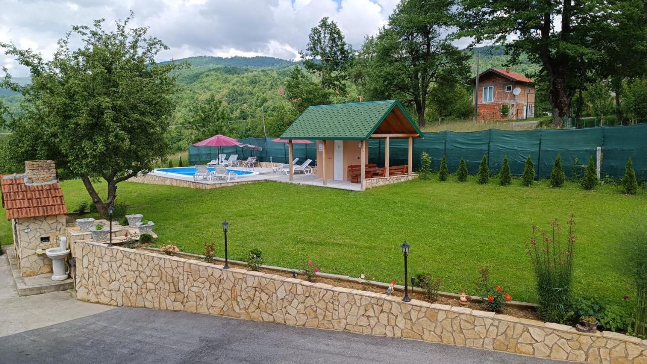 Villa Green Oasis With Pool Sarajevo Exterior photo