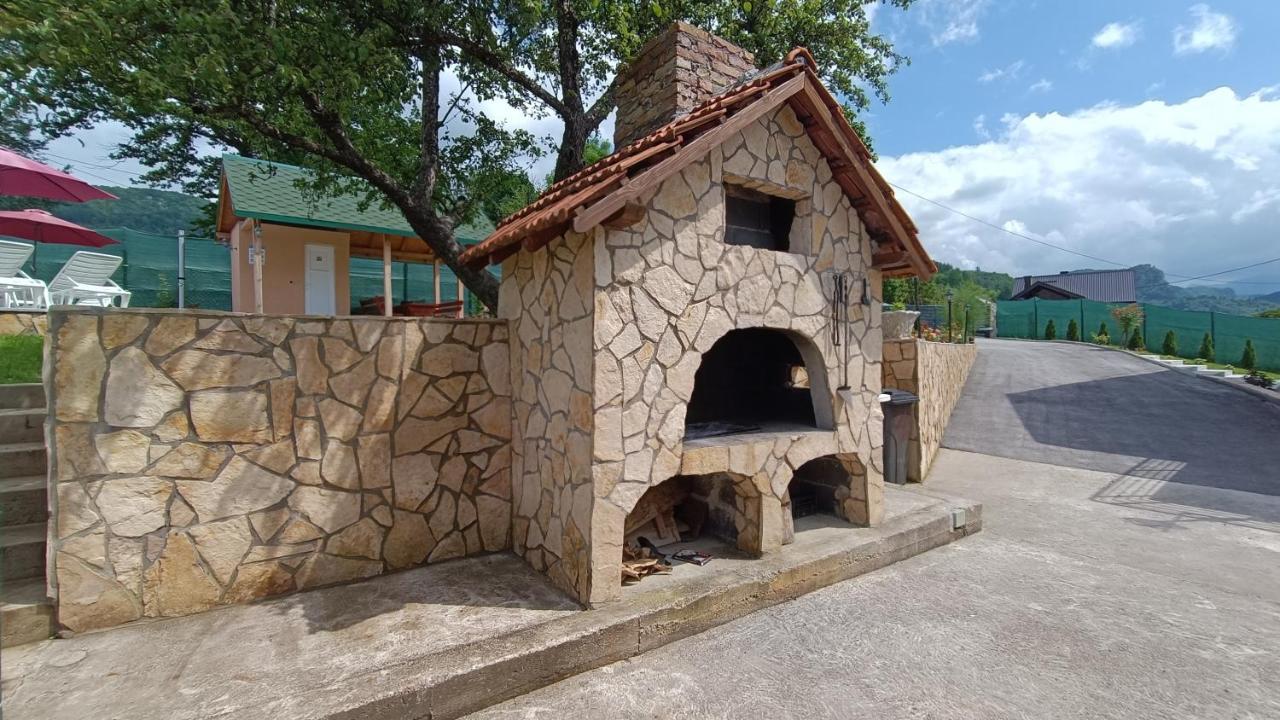 Villa Green Oasis With Pool Sarajevo Exterior photo