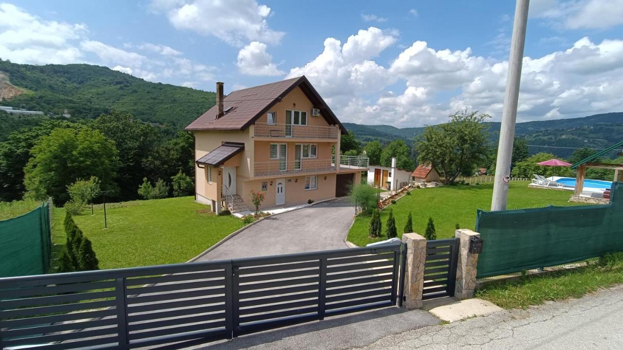 Villa Green Oasis With Pool Sarajevo Exterior photo